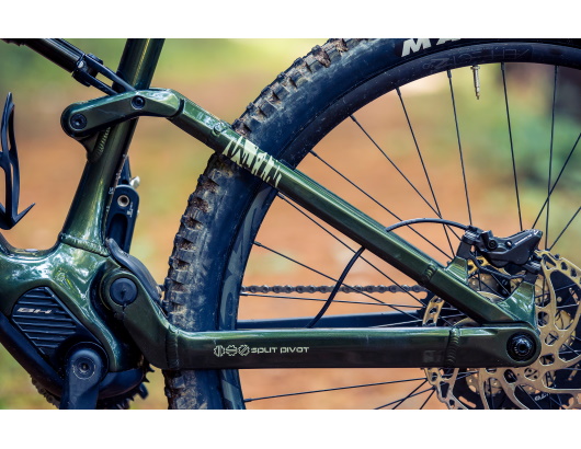 autre photo de IMG/bhbikes/bhbikes_Ilynx_trail_8_2_EC823_Noir_vtt_electrique.jpg